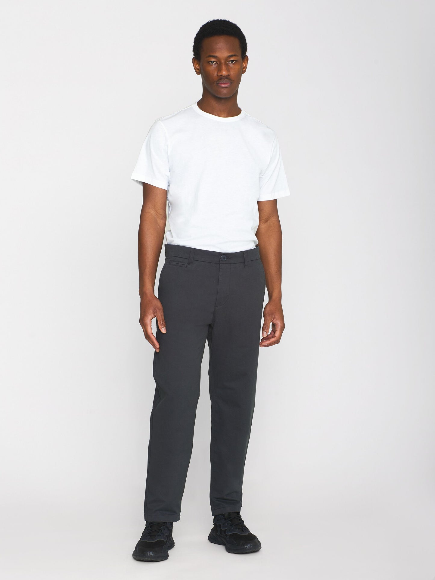 Chino CHUCK regular twill pants - Phantom - KnowledgeCotton