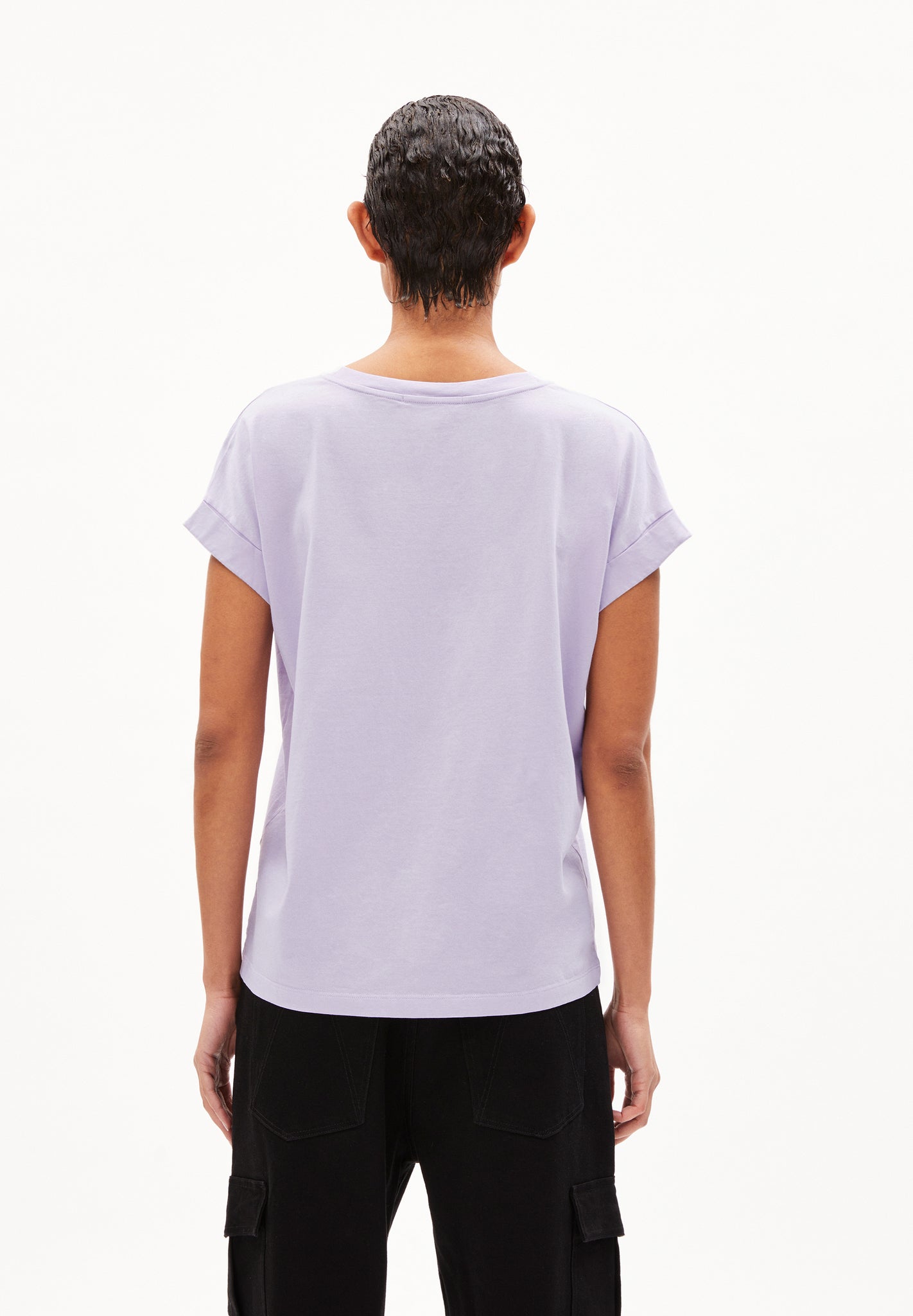 Shirt IDAARA - lavender light- ARMEDANGELS