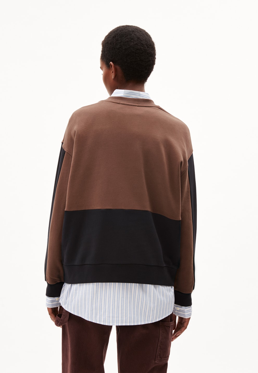 Sweatshirt oversized AARIN PATCHED - deep brown-black - ARMEDANGELS