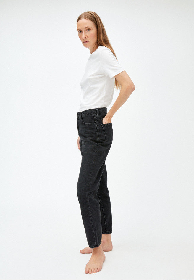 Damen Jeans MAIRAA washed down black von Armedangels